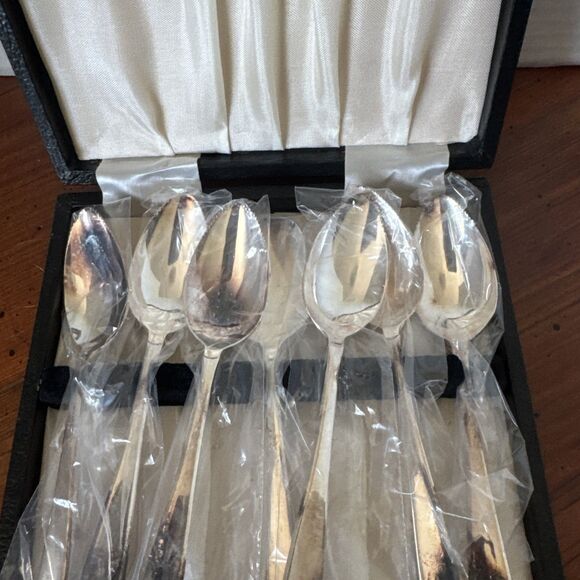 Vintage Sheffield England Silverplate 6 Grapefruit Spoons, 1 Sugar Spoon w/box - Picture 2 of 15